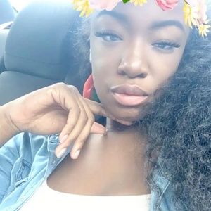 Meet your Posher, Brindia